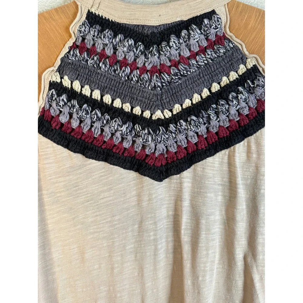 We The Free Top Women XS Beige Yellow Fair‎ Crochet Raglan 3/4 Sleeve Boho